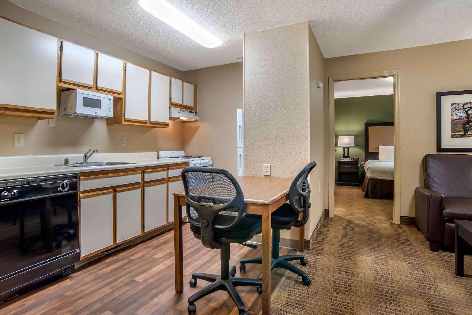 Extended Stay America Select Suites - Greenville - Haywood Mall Extérieur photo
