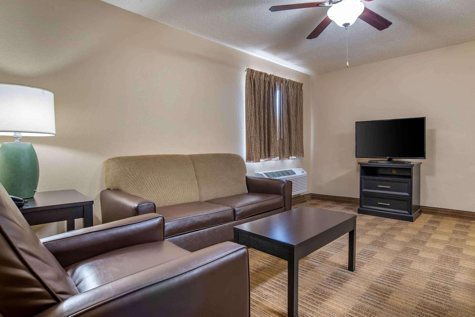 Extended Stay America Select Suites - Greenville - Haywood Mall Extérieur photo