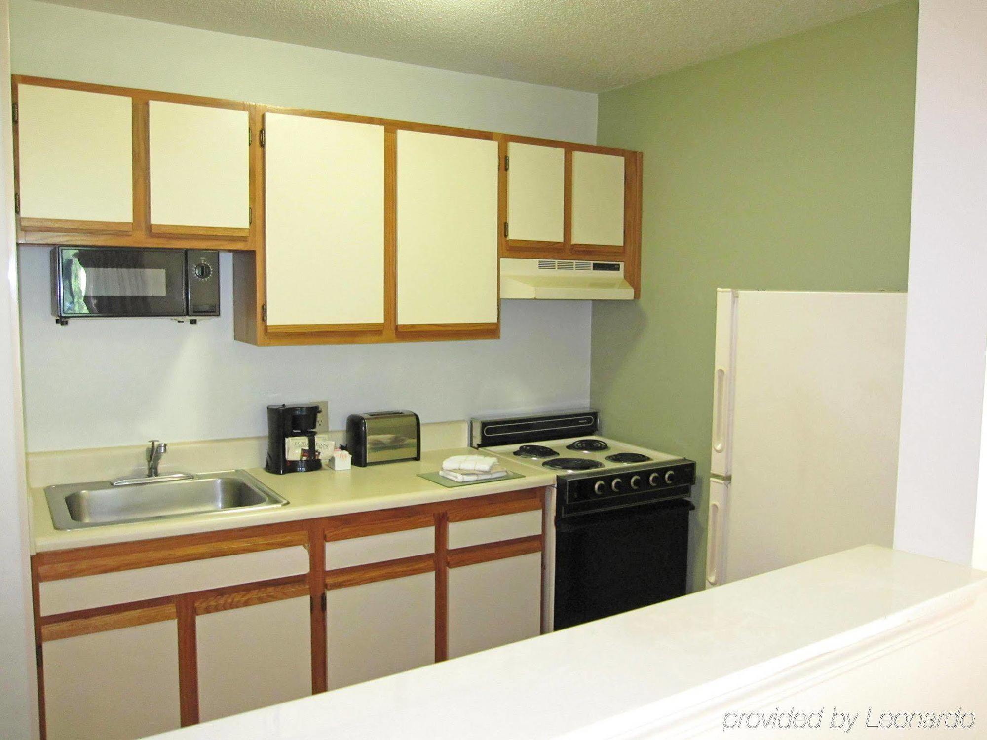 Extended Stay America Select Suites - Greenville - Haywood Mall Extérieur photo